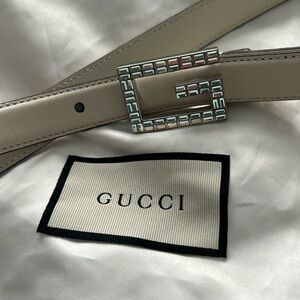 100% Authentic Brand New Gucci Ivory Leather Crystal G Womens Thin belt Size 80